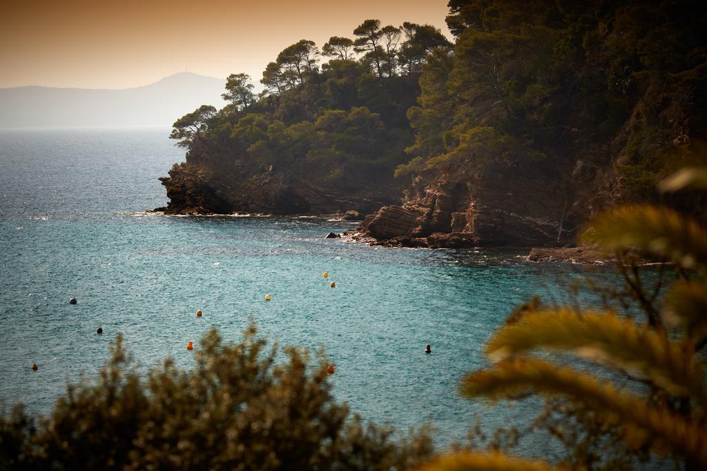 فندق لو بيلي دى سوفرين Le Le Rayol-Canadel-sur-Mer المظهر الخارجي الصورة